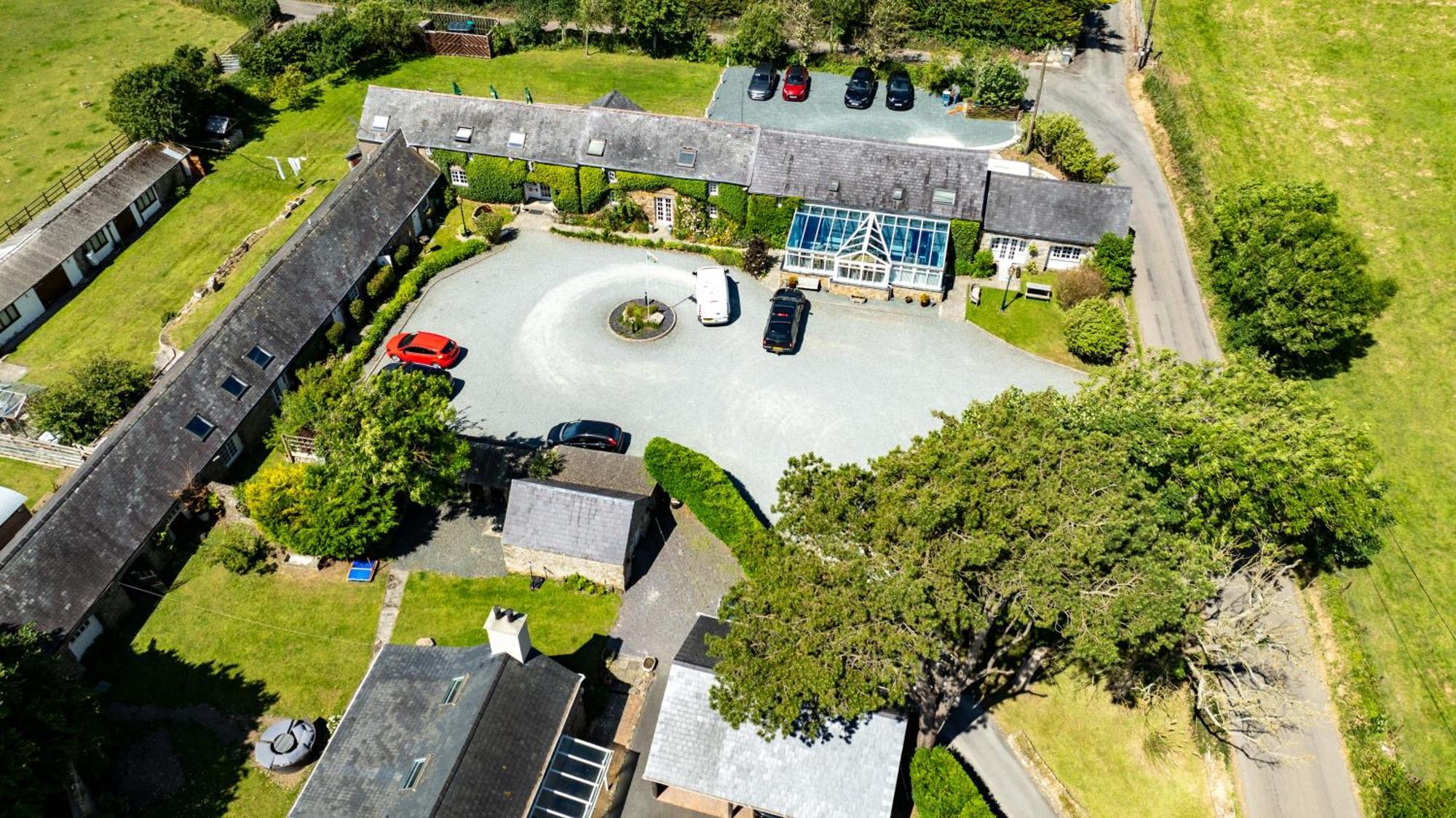 Nant Yr Odyn Country Hotel & Restaurant Ltd Клангефни Екстериор снимка